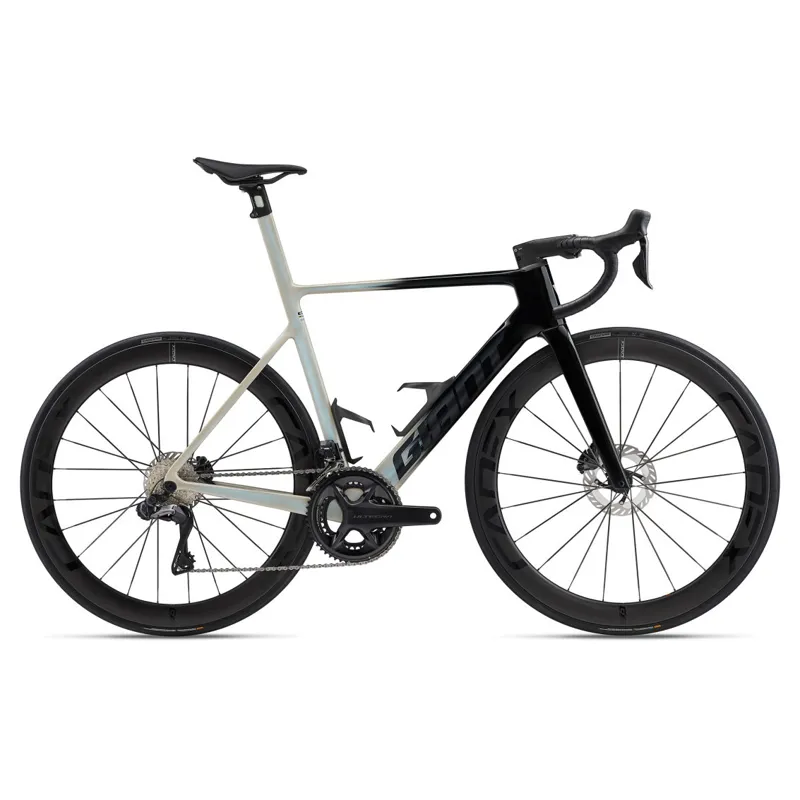 Giant Propel Advanced SL 1 Aero Road Bike in Black Shoreline