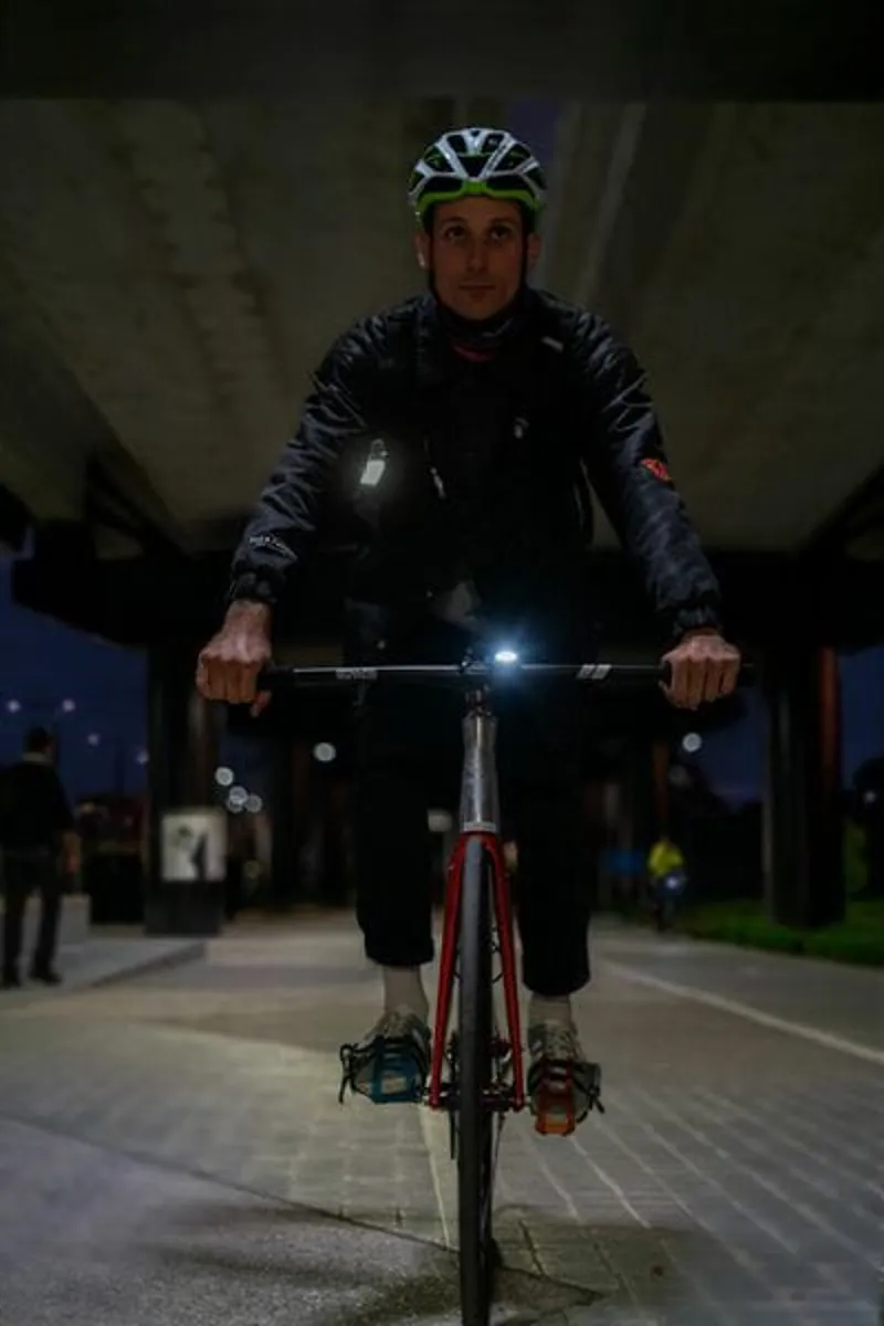 Knog Frog V3 Front Light in Abyss Grey-2