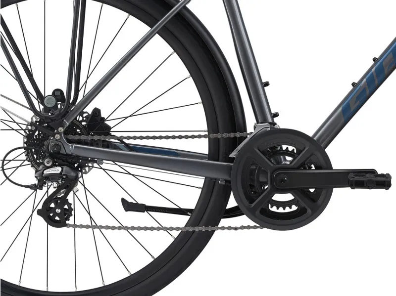 2021 Giant Escape 2 City Disc Hybrid Men s Alloy Bikes in Silver