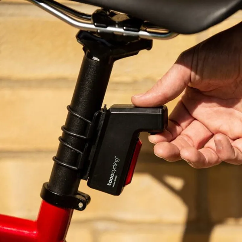 TOOO Cycling - Rear Camera Light Combo and free 32 GB Micro SD card-4